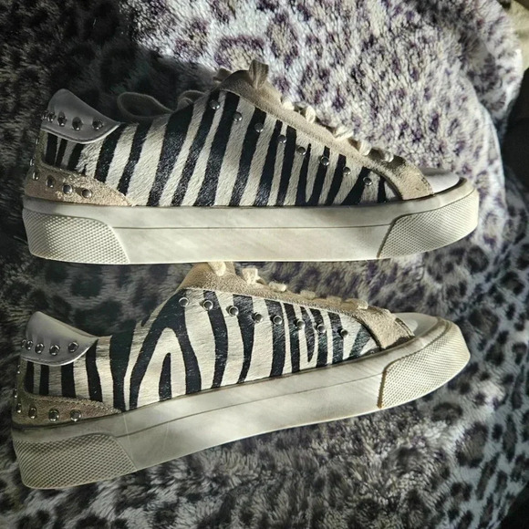 Zara | Zebra Pattern Studded Distressed (but like new!) Sneakers Size 41 - Picture 8 of 16